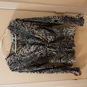 She Sky blouse size small